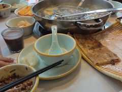 -乡土黄·鲜牛肉火锅·小龙虾(兴业街店)
