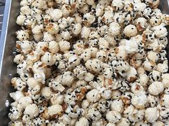 圆球蜂蜜黑芝麻-正宗老杨特色爆米花(四棉店)