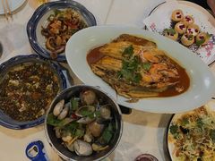 渔娘炖杂鱼-渔娘渔家丹东海鲜(东直门店)