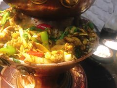 -巴四老城区炭火蛙锅(张江店)