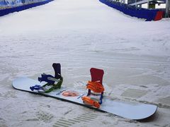 -乔波室内滑雪场