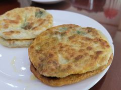 肉三鲜馅饼-老山记海城馅饼大酒店(振兴小区店)