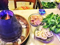 -月圆火锅(宁海东路二店)