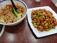 油泼扯面-汉思肴 热面皮(虬江路店)