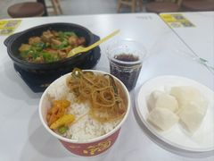 -杨铭宇黄焖鸡米饭(光谷APP广场店)