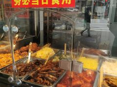 自助取餐区-老半斋(福州路店)