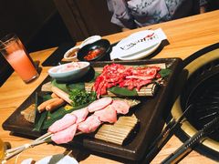 -炼火烤肉店