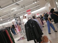 -ZARA(大上海时代广场店)