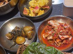 -草家酱蟹炭火烤肉店(珲春南路二店)