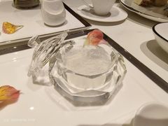 -燕庭·纯燕窝·甜品下午茶(南京西路店)