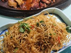 -鱼窝棚柴火铁锅炖(富山屯店)