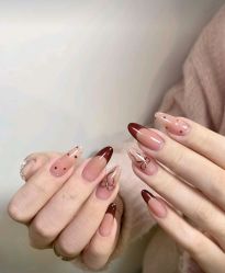 -Lucky girl建构养甲·中式翘睫专业店