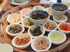 -包整·丝娃娃(一览甲秀楼风景店)