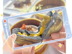 土豪金流沙包-水上明月·湖景餐厅