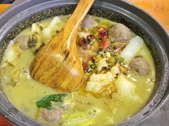 -周鱼小馆石锅酸菜鱼(活力汇店)