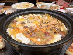 -有一锅·野生菌黑山羊腊排骨火锅(古城北门店)