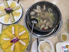 -墨脱石锅椰子鸡•香草鸭•东山羊(大东海店)