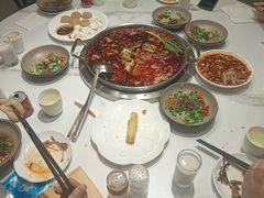 -张大胡子鱼头火锅酒楼(长益路店)