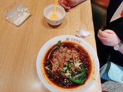 -贰拾捌味·宜宾燃面(春熙路旗舰店)