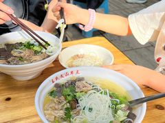 -文山荷鲜居(翠湖店)