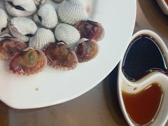 -上海龙吴水胜海发市场