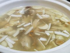 -龙泉人椰子鸡·糟粕醋·地标海南菜(龙昆南店)