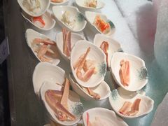 -雍容荟帝王蟹活龙虾展台自助(IFS黑金店)