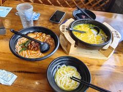 -桥香园过桥米线(国贸店)