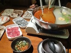 -天成·潮州牛肉脆肉鱼生蚝自助火锅