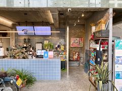 -腾爱熊猫咖啡生活馆(老东门店)