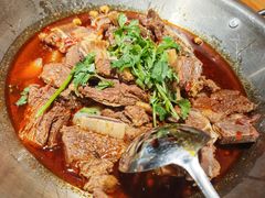 -大众跷脚牛肉馆·非遗传承单位(峨眉山店)