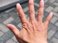 -奕欧来上海购物村停车场