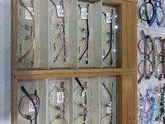 -瑞司视光眼镜·蔡司战略合作眼镜店(新街口店)