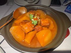萝卜牛腩煲-三清潭烧鹅(兴业太古汇店)