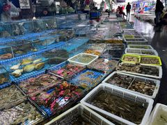 -霞涌市场海鲜摆卖区