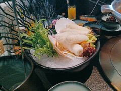 -湊湊火锅·茶憩(新中关购物中心店)
