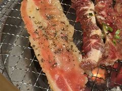 -山川小町·极番烧肉(新地假日广场店)