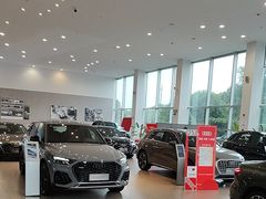 -上海永达奥诚奥迪4S店(申江路店)