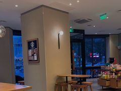 大堂-星巴克(天津有巢公馆店)