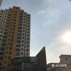 【狮山丽晶酒店式商务中心-停车场】电话,地址,价格,营业时间(图)