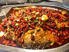 -江边城外烤全鱼(世茂广场店)