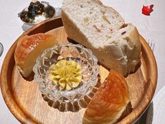 餐前面包佐自制黑松露黄油-WILLIAM 威廉姆牛排馆(衡山路店)