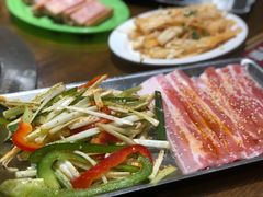 -三肥两瘦烤肉(鹿城店)