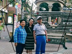 -王府井奥莱临潼小镇(临潼店)