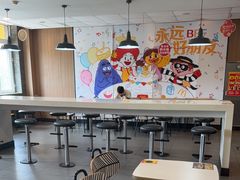 -麦当劳(杨林得来速店)