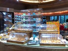 面包甜点陈列柜-济南喜来登酒店-盛宴自助西餐厅·综合自助