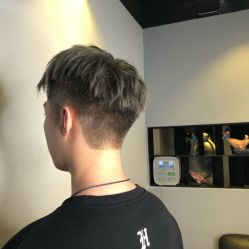 点击看大图 -SIX Hair Consultant