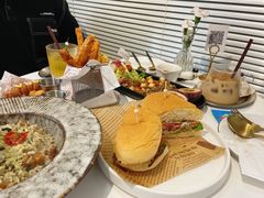 -露露家咖啡店