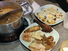 -金滏山烤肉·海鲜·火锅自助餐厅(襄阳万达店)