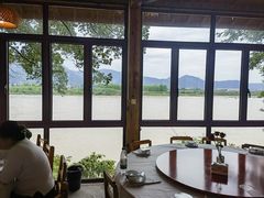 -红灯笼姥姥饭店·江景餐厅